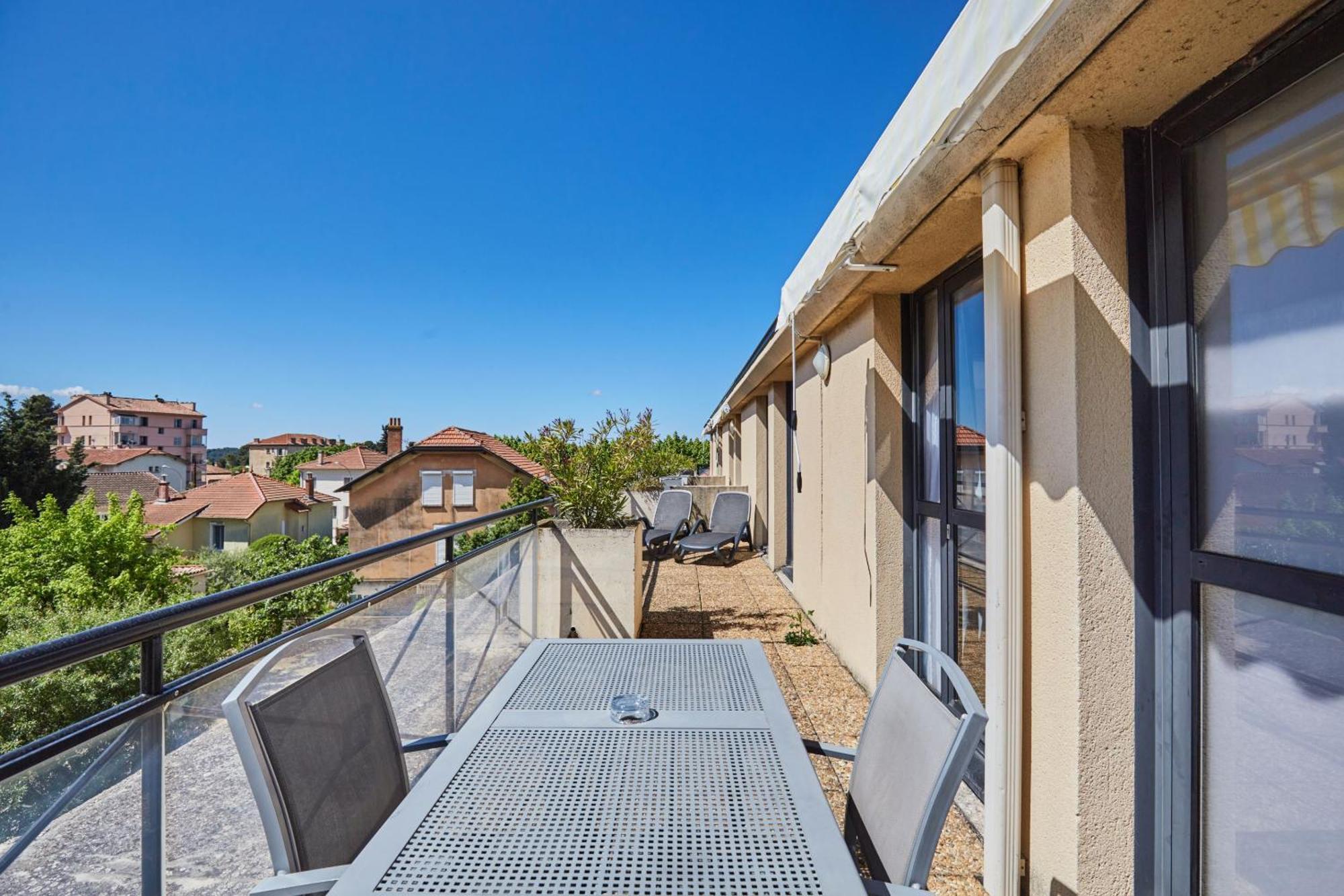Appart Hotel Odalys City Aix En Provence Les Floridianes Екс-ан-Прованс Екстер'єр фото
